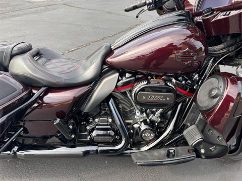 2019 Harley-Davidson CVO™ Street Glide® in Lynchburg, Virginia - Photo 32