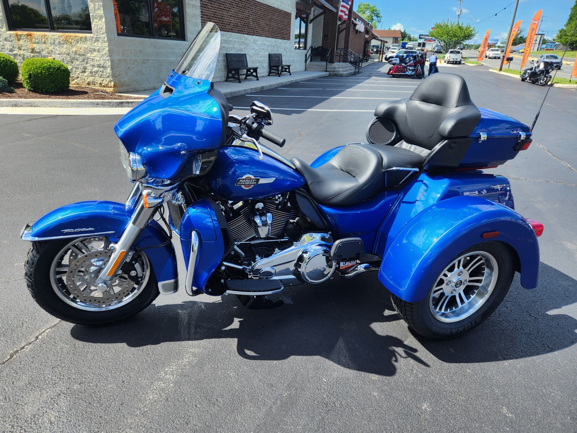 2024 Harley-Davidson Tri Glide® Ultra in Lynchburg, Virginia - Photo 3