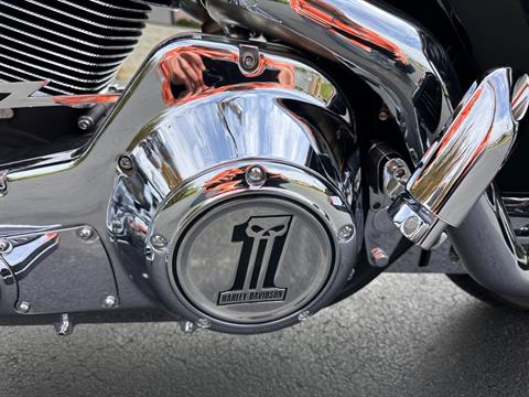 2001 Harley-Davidson FLHR/FLHRI Road King® in Lynchburg, Virginia - Photo 17
