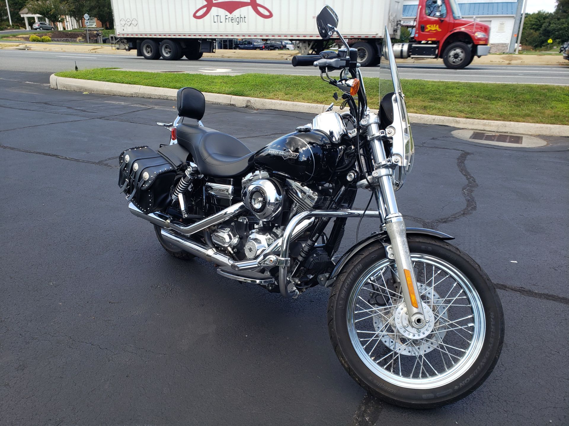 2011 Harley-Davidson Dyna® Super Glide® Custom in Lynchburg, Virginia - Photo 3