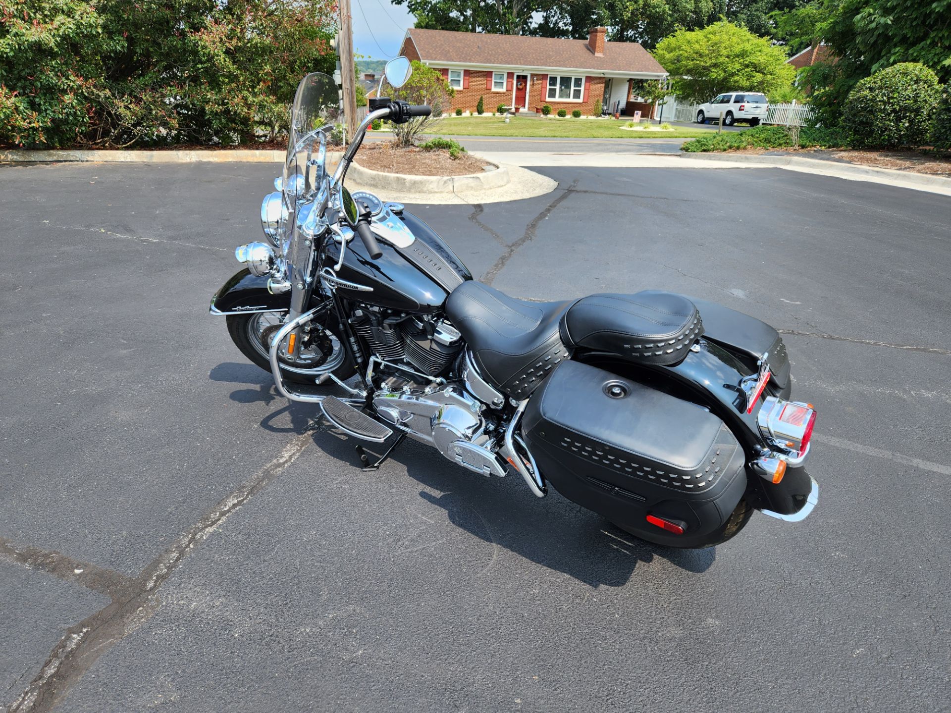 2020 Harley-Davidson Heritage Classic in Lynchburg, Virginia - Photo 8