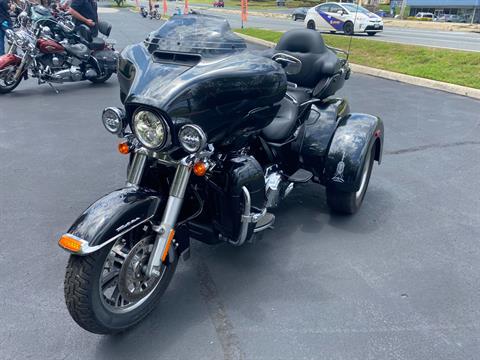 2018 Harley-Davidson Tri Glide® Ultra in Lynchburg, Virginia - Photo 5