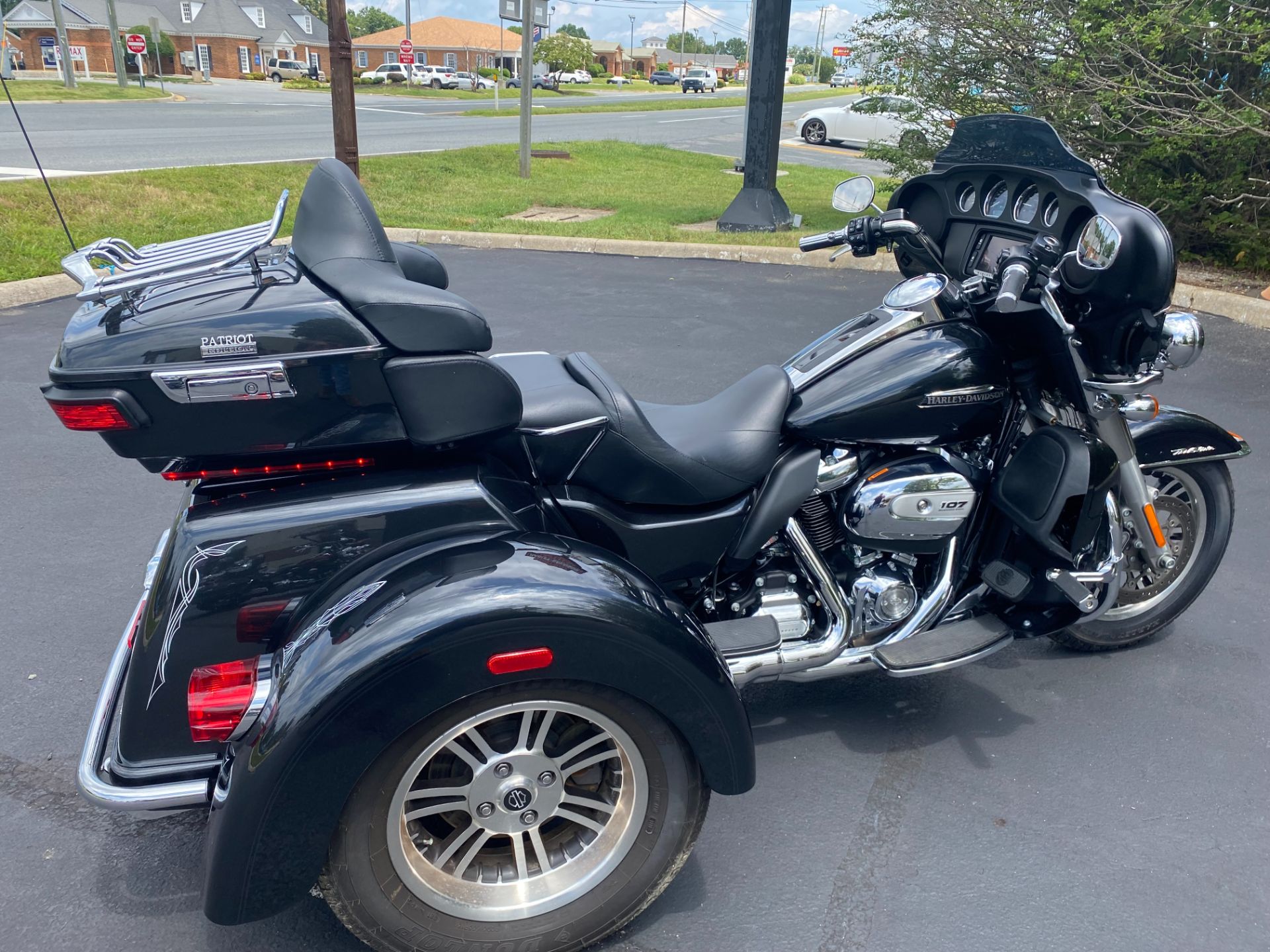 2018 Harley-Davidson Tri Glide® Ultra in Lynchburg, Virginia - Photo 14