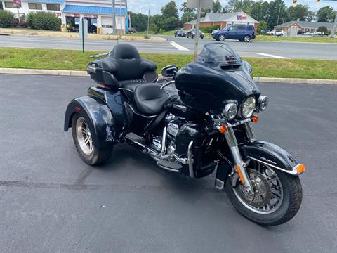2018 Harley-Davidson Tri Glide® Ultra in Lynchburg, Virginia - Photo 18