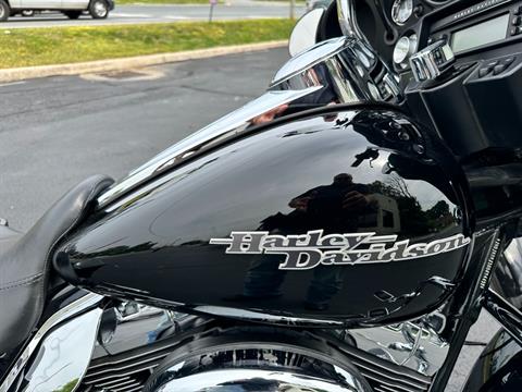 2013 Harley-Davidson Street Glide® in Lynchburg, Virginia - Photo 33