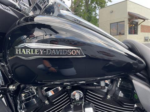 2017 Harley-Davidson Tri Glide® Ultra in Lynchburg, Virginia - Photo 11