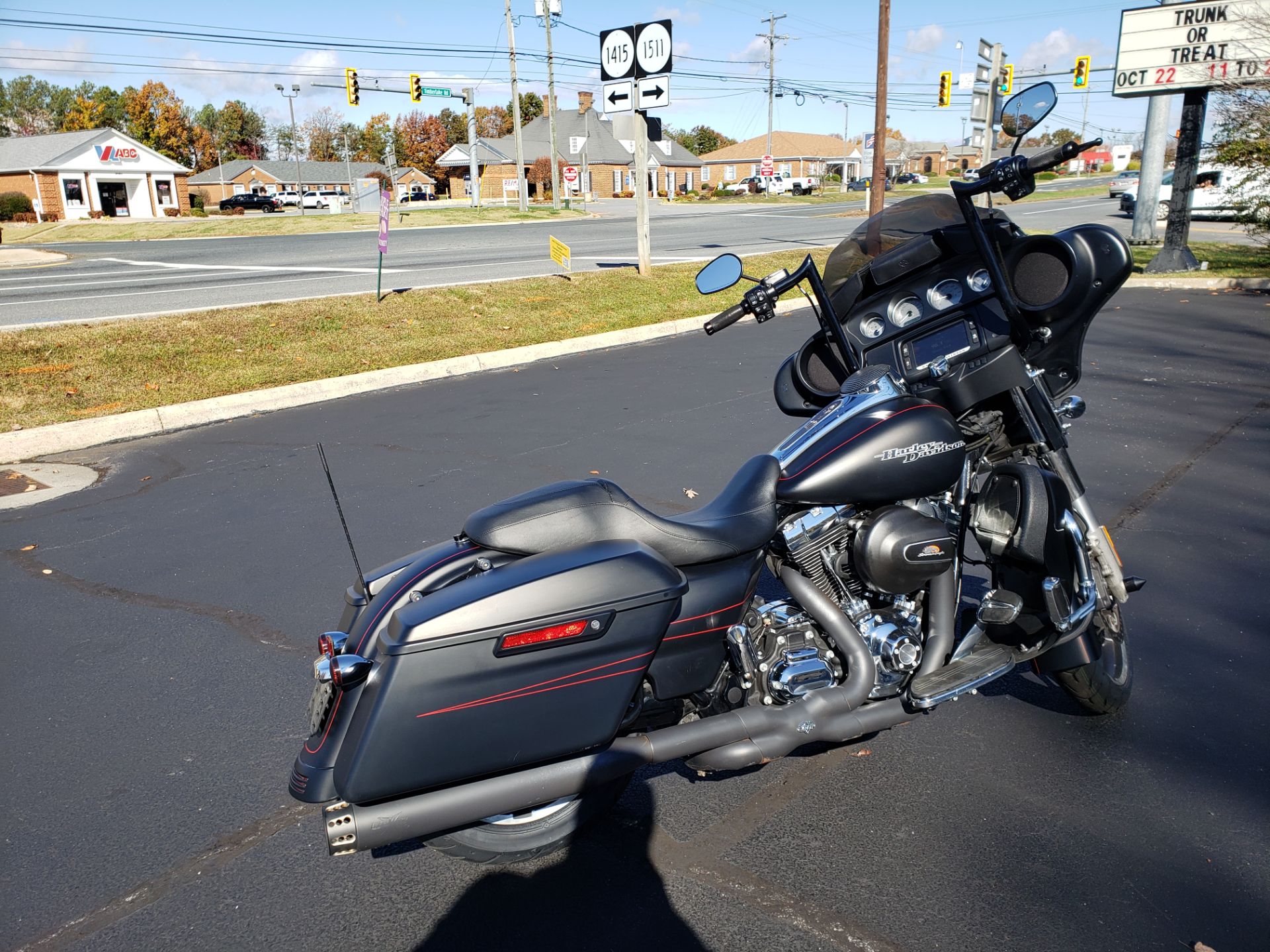 2016 Harley-Davidson Street Glide® Special in Lynchburg, Virginia - Photo 16