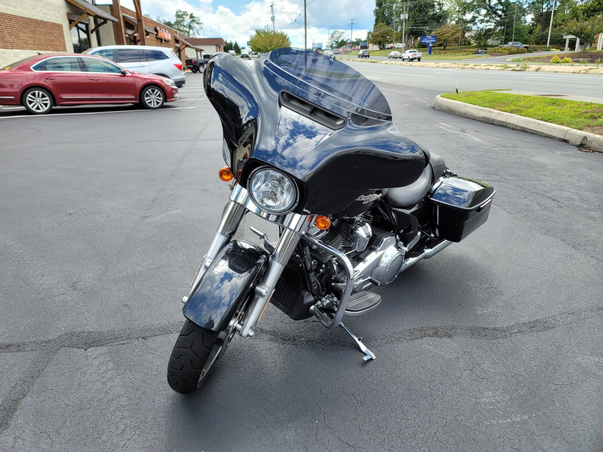 2018 Harley-Davidson Street Glide® in Lynchburg, Virginia - Photo 3