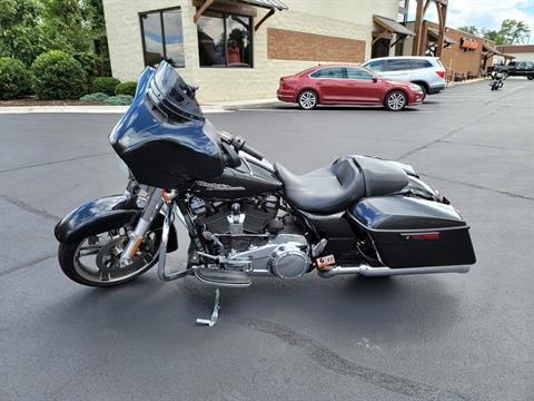 2018 Harley-Davidson Street Glide® in Lynchburg, Virginia - Photo 4