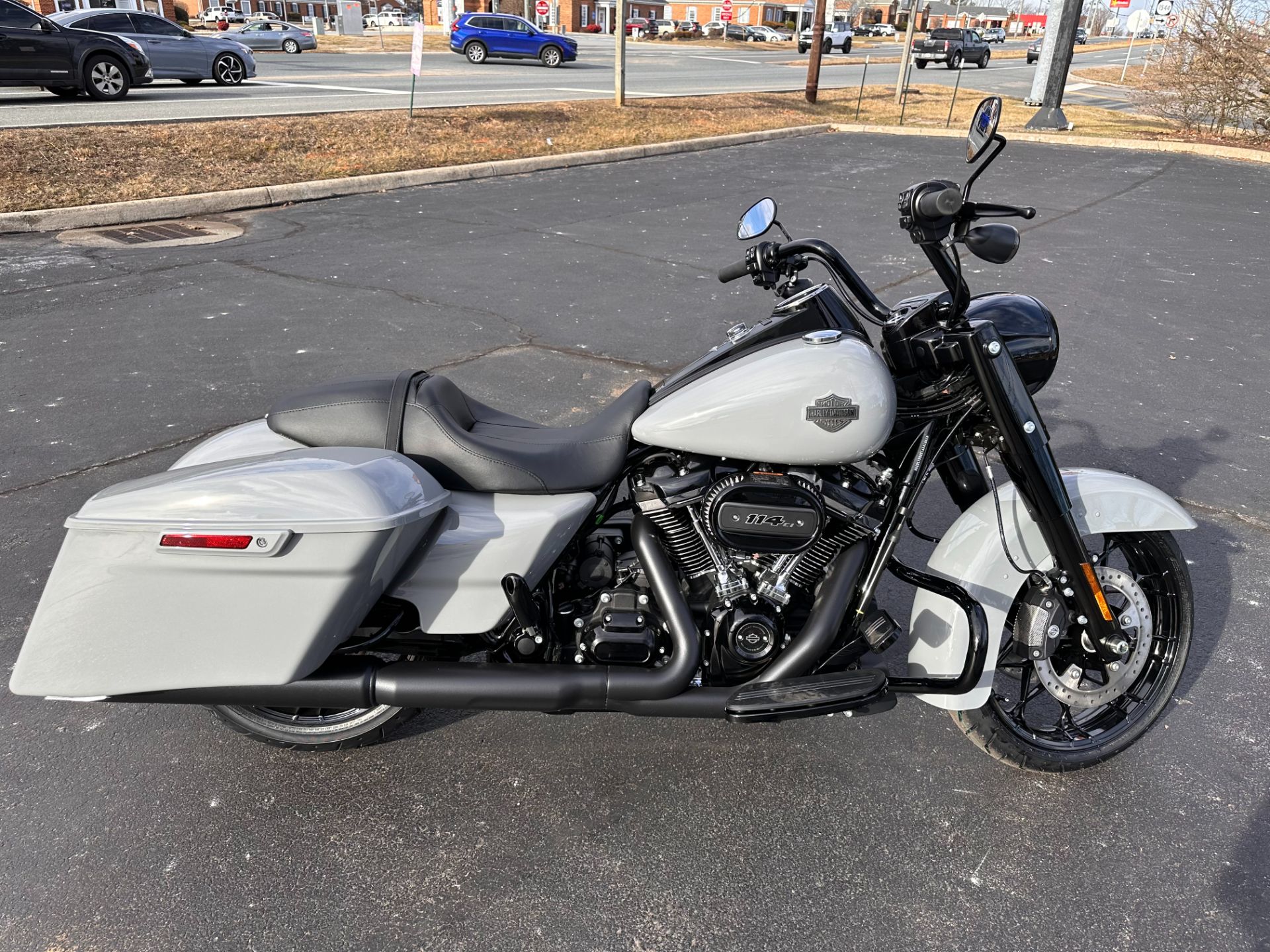 2024 Harley-Davidson Road King® Special in Lynchburg, Virginia - Photo 8