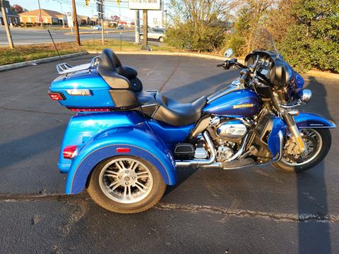 2017 Harley-Davidson Tri Glide® Ultra in Lynchburg, Virginia - Photo 13