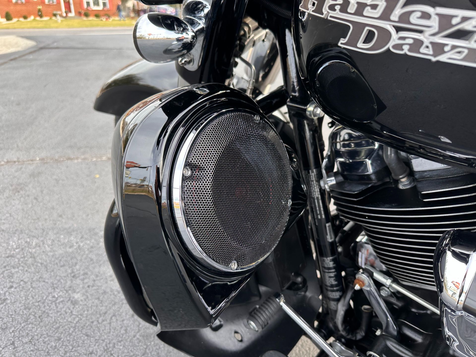 2017 Harley-Davidson Street Glide® Special in Lynchburg, Virginia - Photo 21