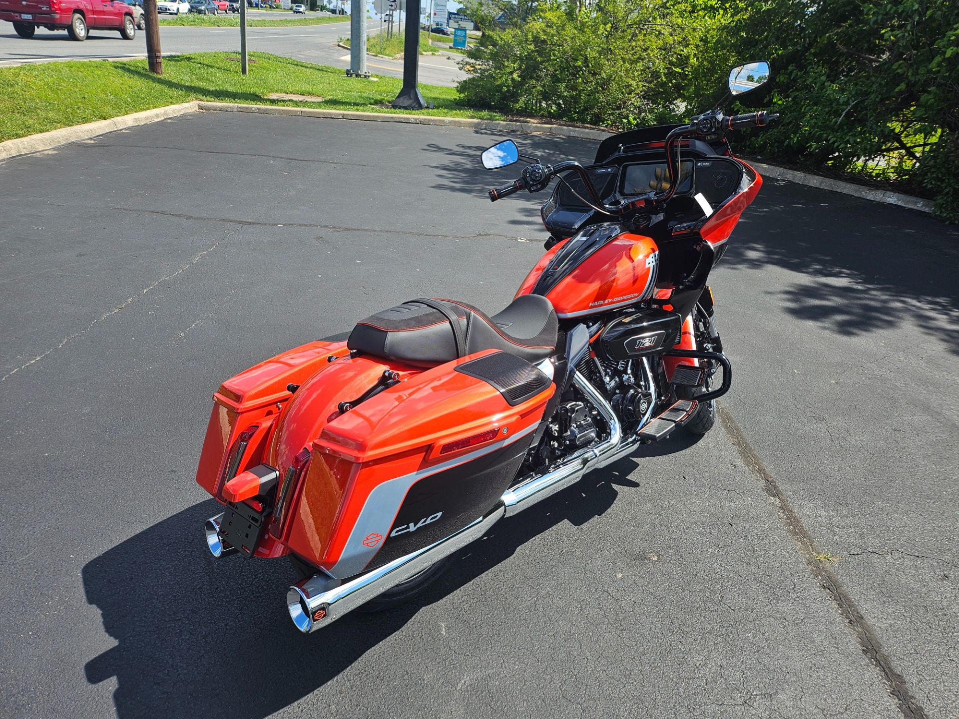2024 Harley-Davidson CVO™ Road Glide® in Lynchburg, Virginia - Photo 7