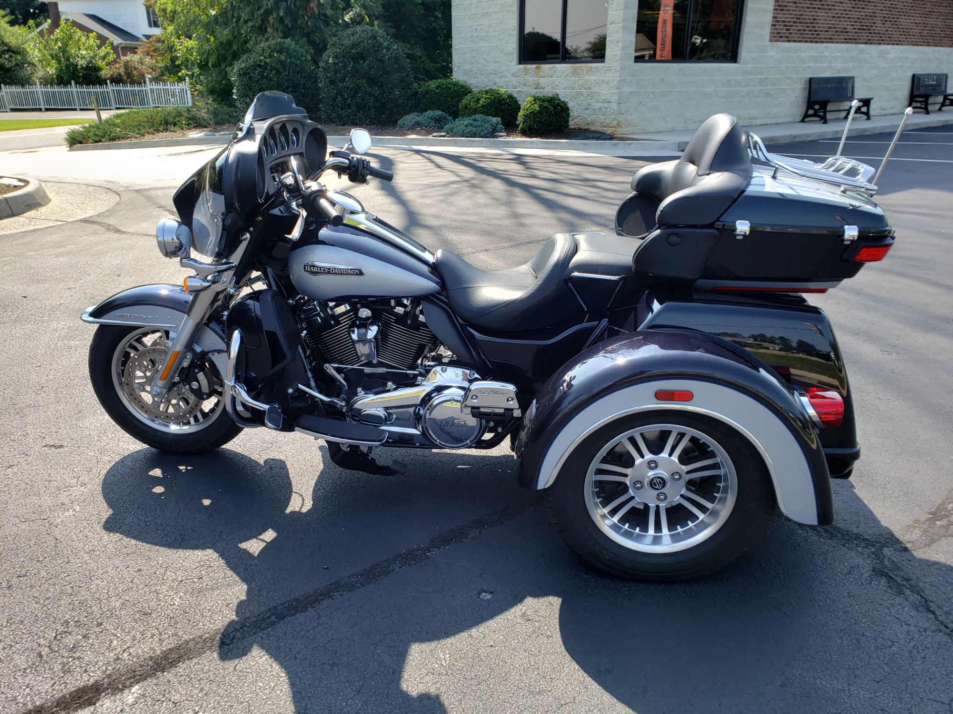 2020 Harley-Davidson Tri Glide® Ultra in Lynchburg, Virginia - Photo 10