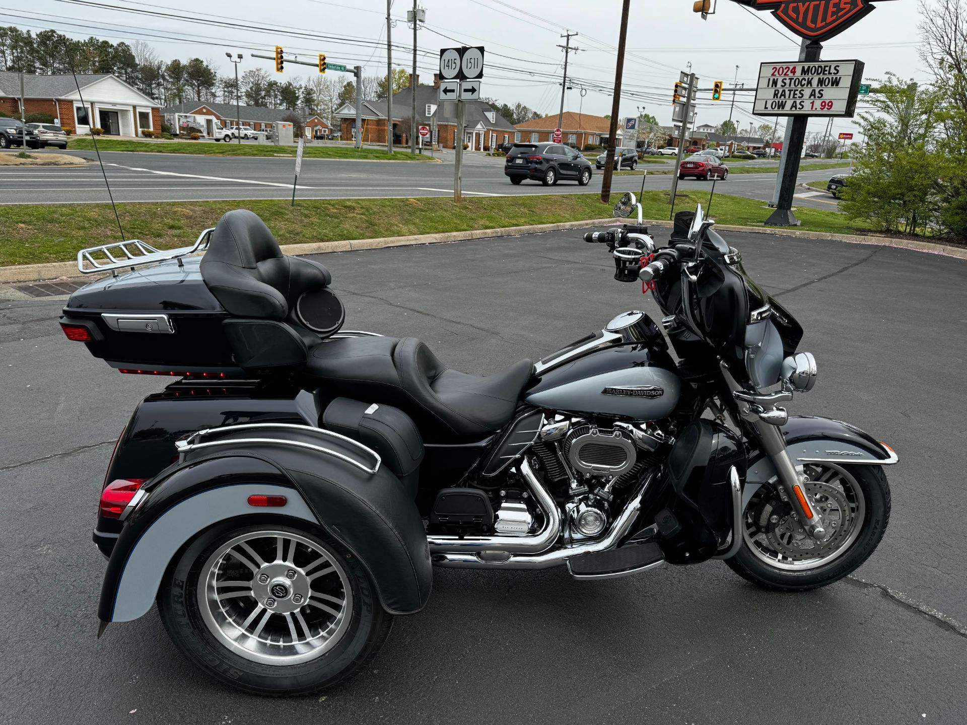 2019 Harley-Davidson Tri Glide® Ultra in Lynchburg, Virginia - Photo 9
