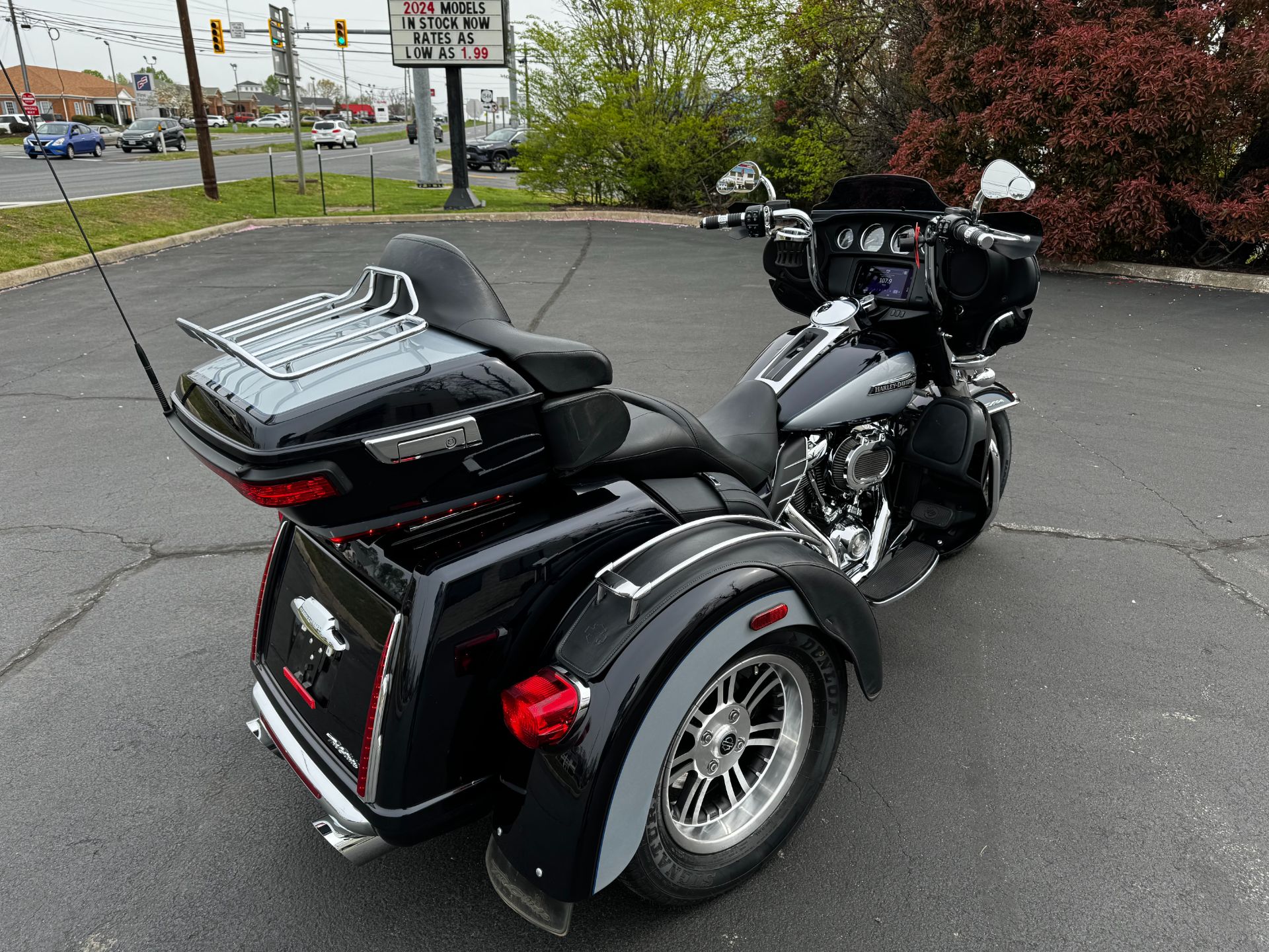 2019 Harley-Davidson Tri Glide® Ultra in Lynchburg, Virginia - Photo 10