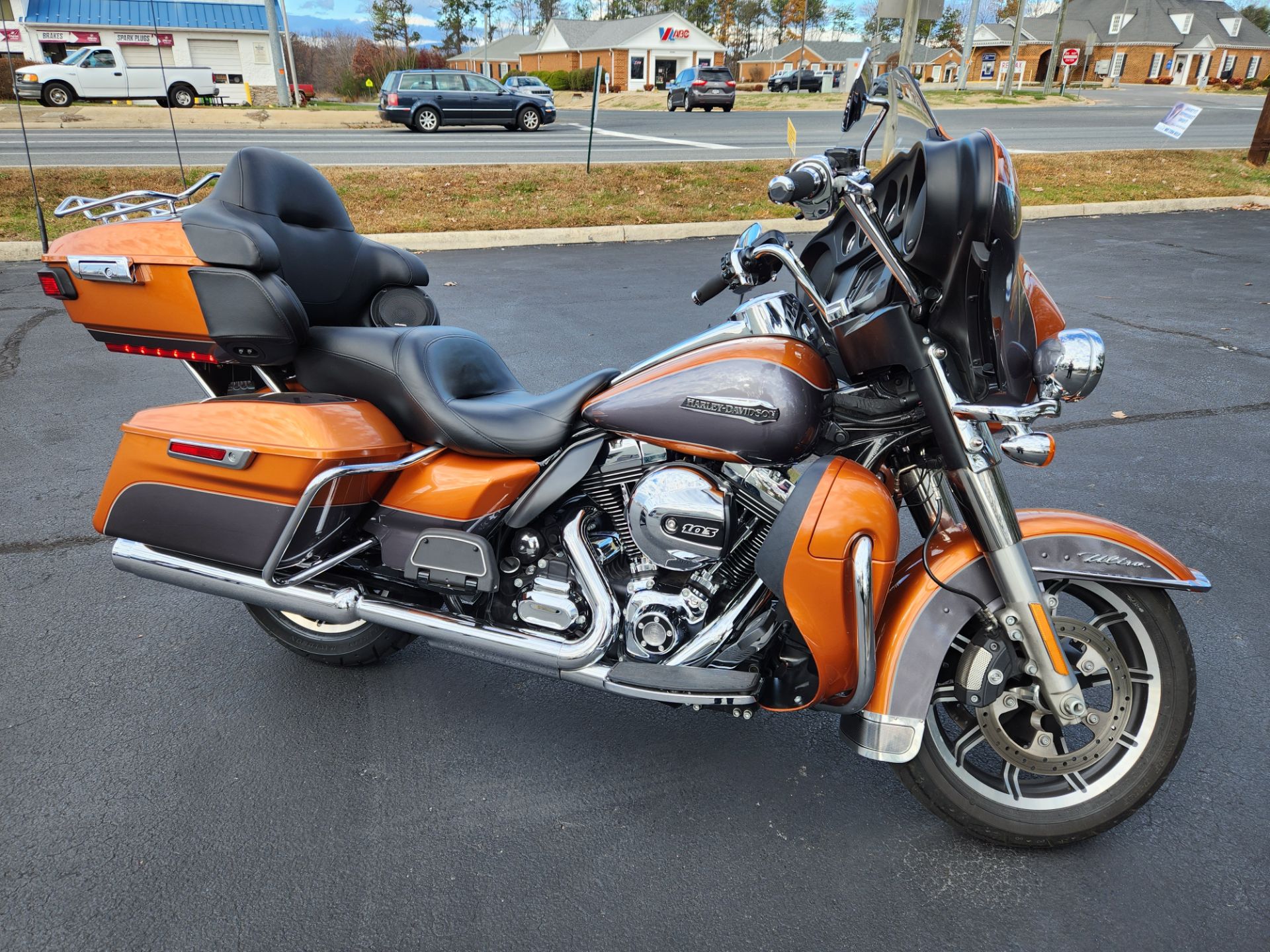 2016 Harley-Davidson Electra Glide® Ultra Classic® Low in Lynchburg, Virginia - Photo 1