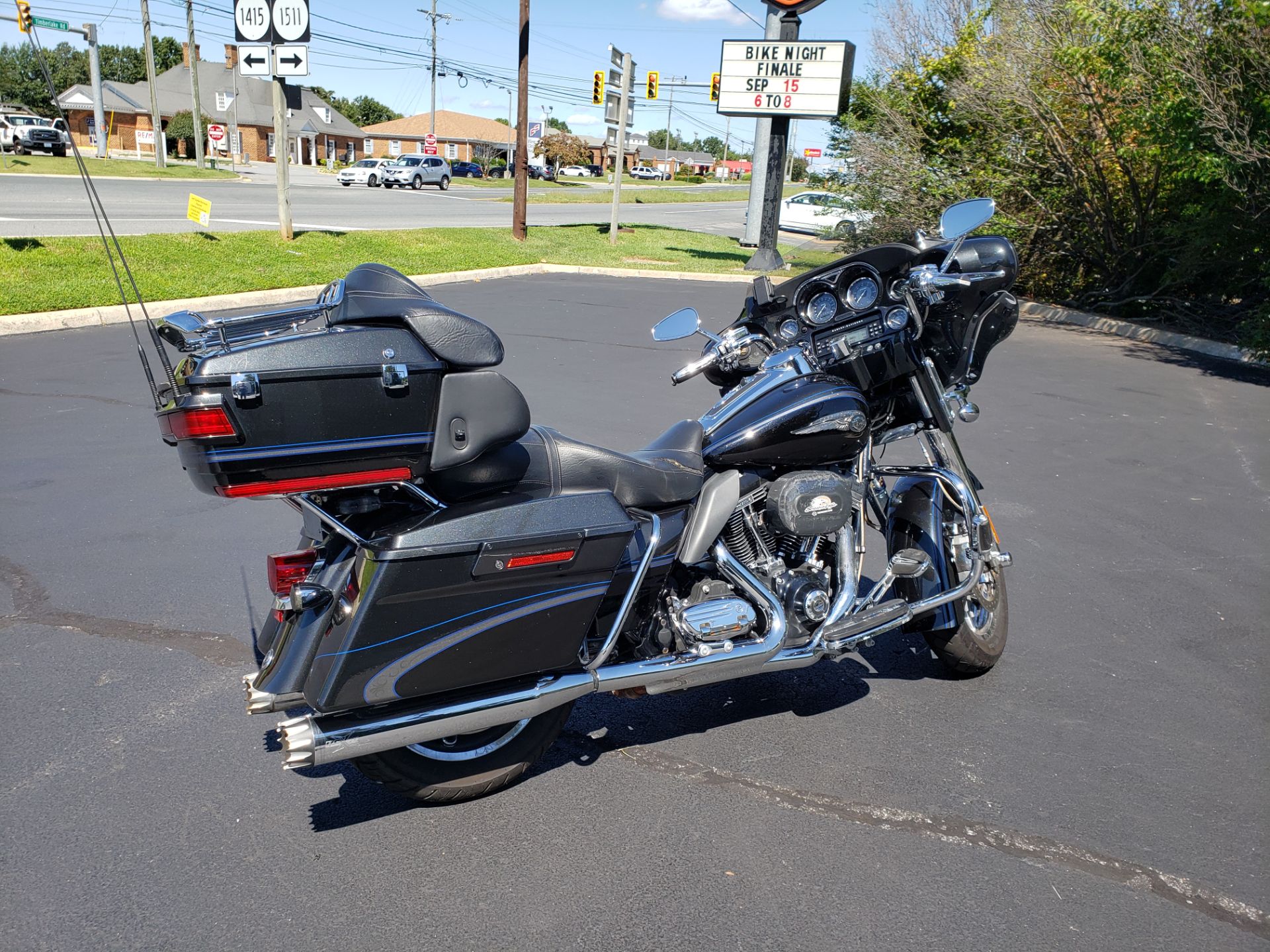 2013 Harley-Davidson CVO™ Ultra Classic® Electra Glide® in Lynchburg, Virginia - Photo 22