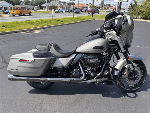 2023 Harley-Davidson CVO™ Street Glide® in Lynchburg, Virginia - Photo 8