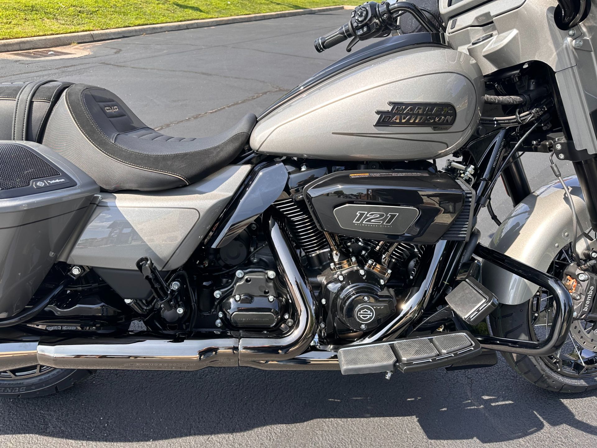 2023 Harley-Davidson CVO™ Street Glide® in Lynchburg, Virginia - Photo 40