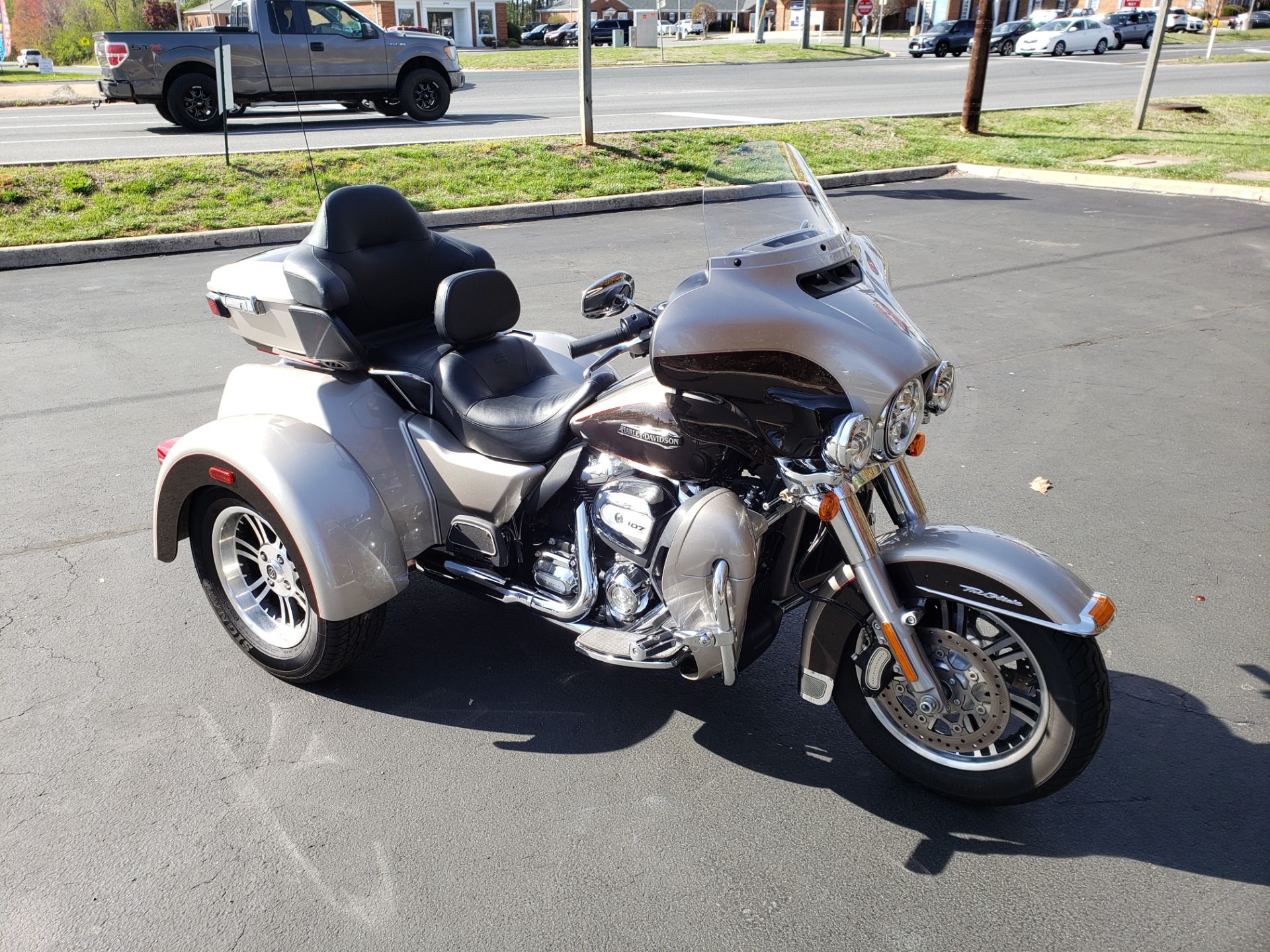 2018 Harley-Davidson Tri Glide® Ultra in Lynchburg, Virginia - Photo 1
