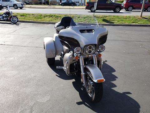 2018 Harley-Davidson Tri Glide® Ultra in Lynchburg, Virginia - Photo 3