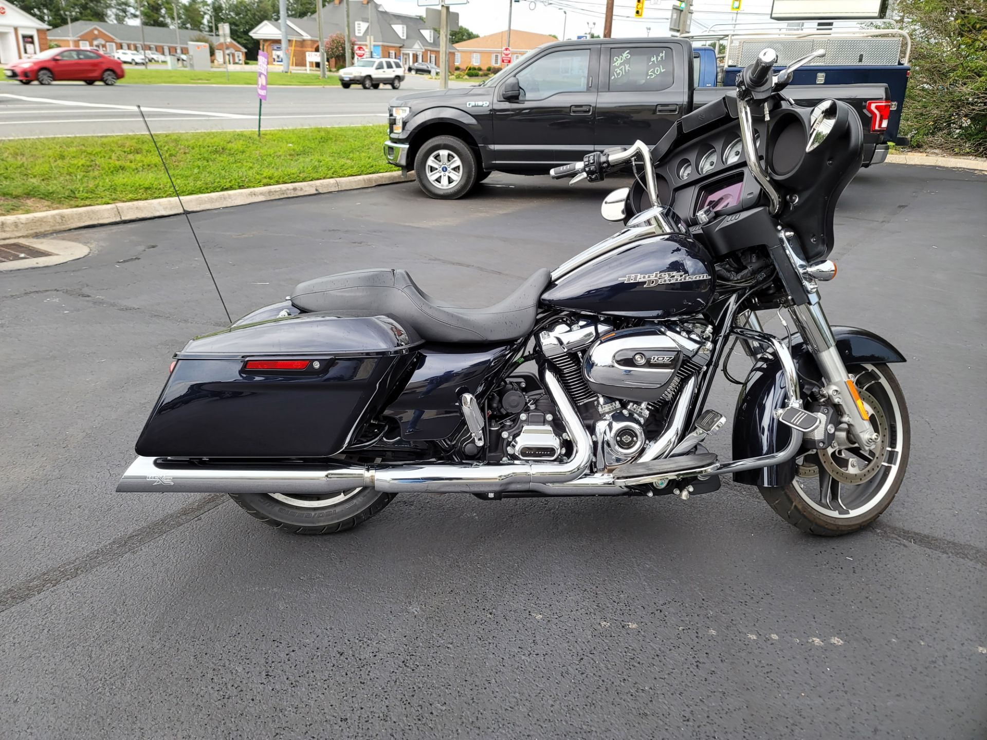 2019 Harley-Davidson Street Glide® in Lynchburg, Virginia - Photo 8