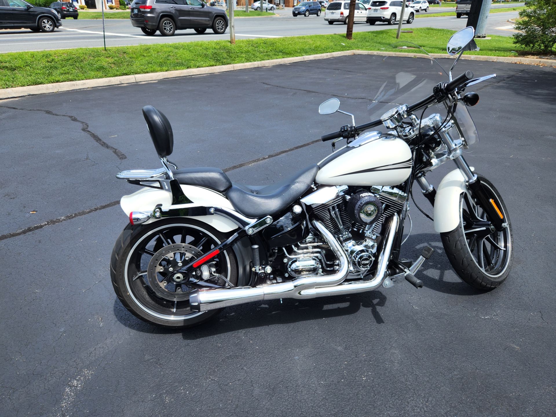 2014 Harley-Davidson Breakout® in Lynchburg, Virginia - Photo 12