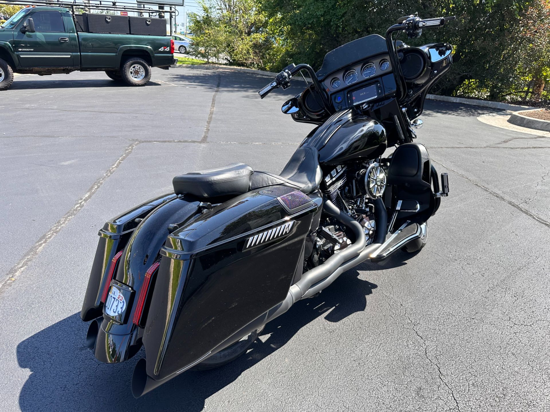 2015 Harley-Davidson CVO™ Street Glide® in Lynchburg, Virginia - Photo 7
