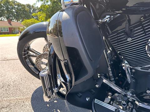 2015 Harley-Davidson CVO™ Street Glide® in Lynchburg, Virginia - Photo 23