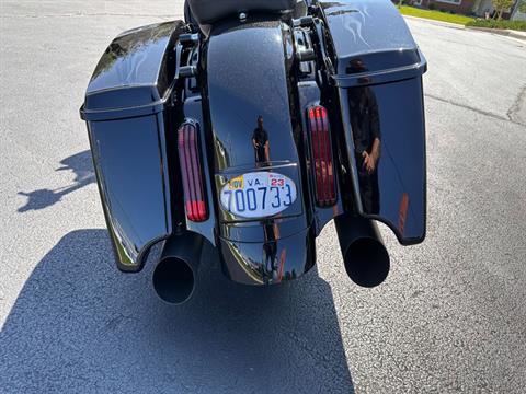 2015 Harley-Davidson CVO™ Street Glide® in Lynchburg, Virginia - Photo 32