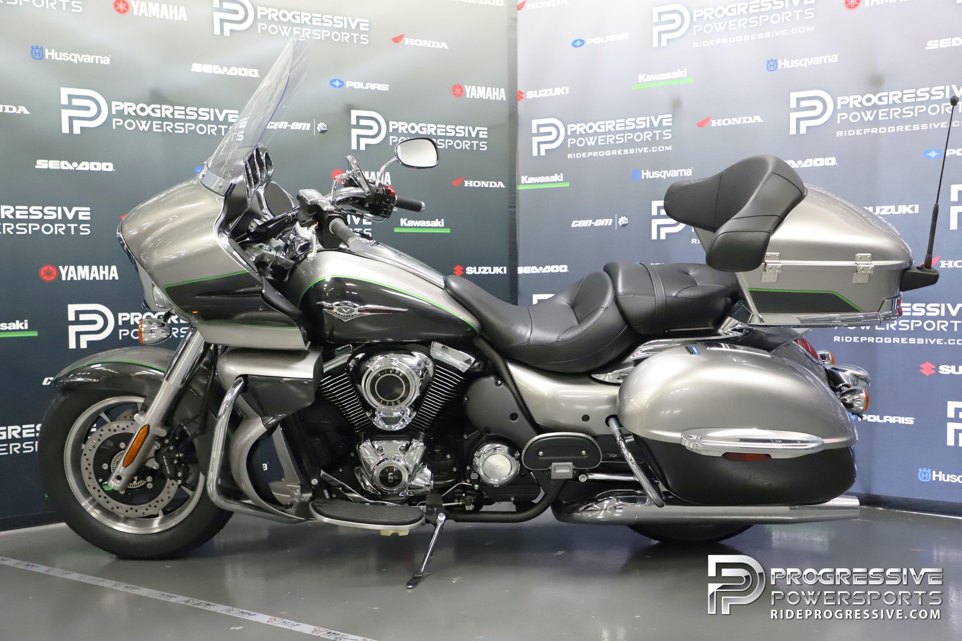 New 2020 Kawasaki Vulcan 1700 Voyager ABS Motorcycles in ...