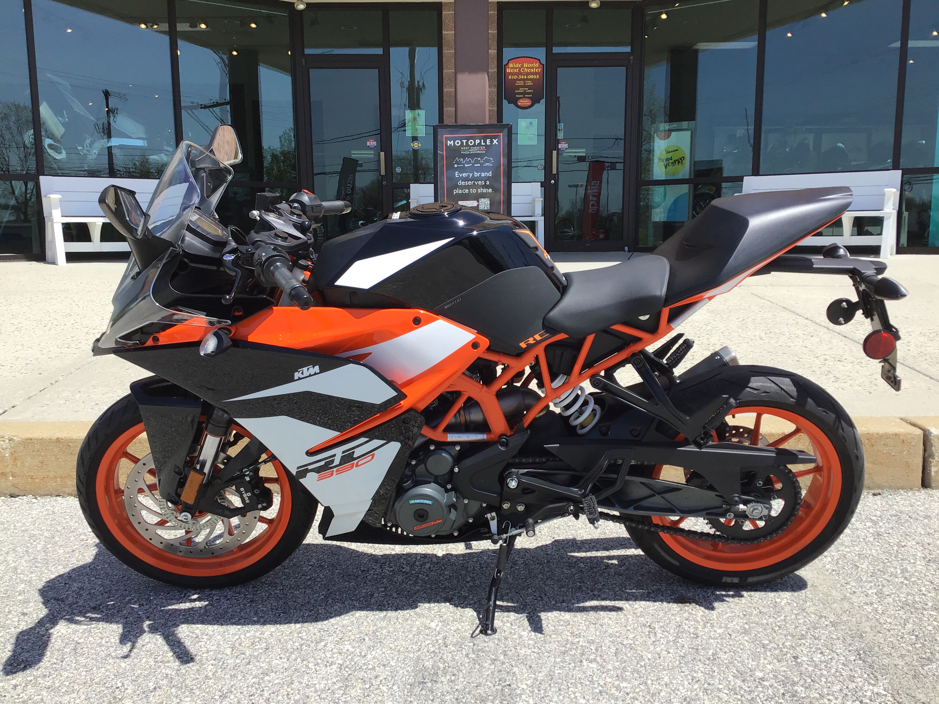 2017 KTM RC 390 in West Chester, Pennsylvania - Photo 3