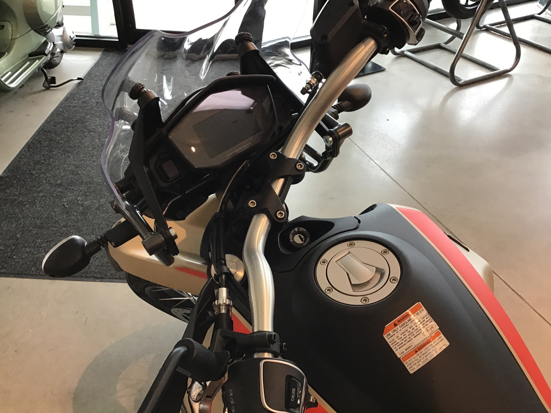 2023 Moto Guzzi V85 TT in West Chester, Pennsylvania - Photo 15