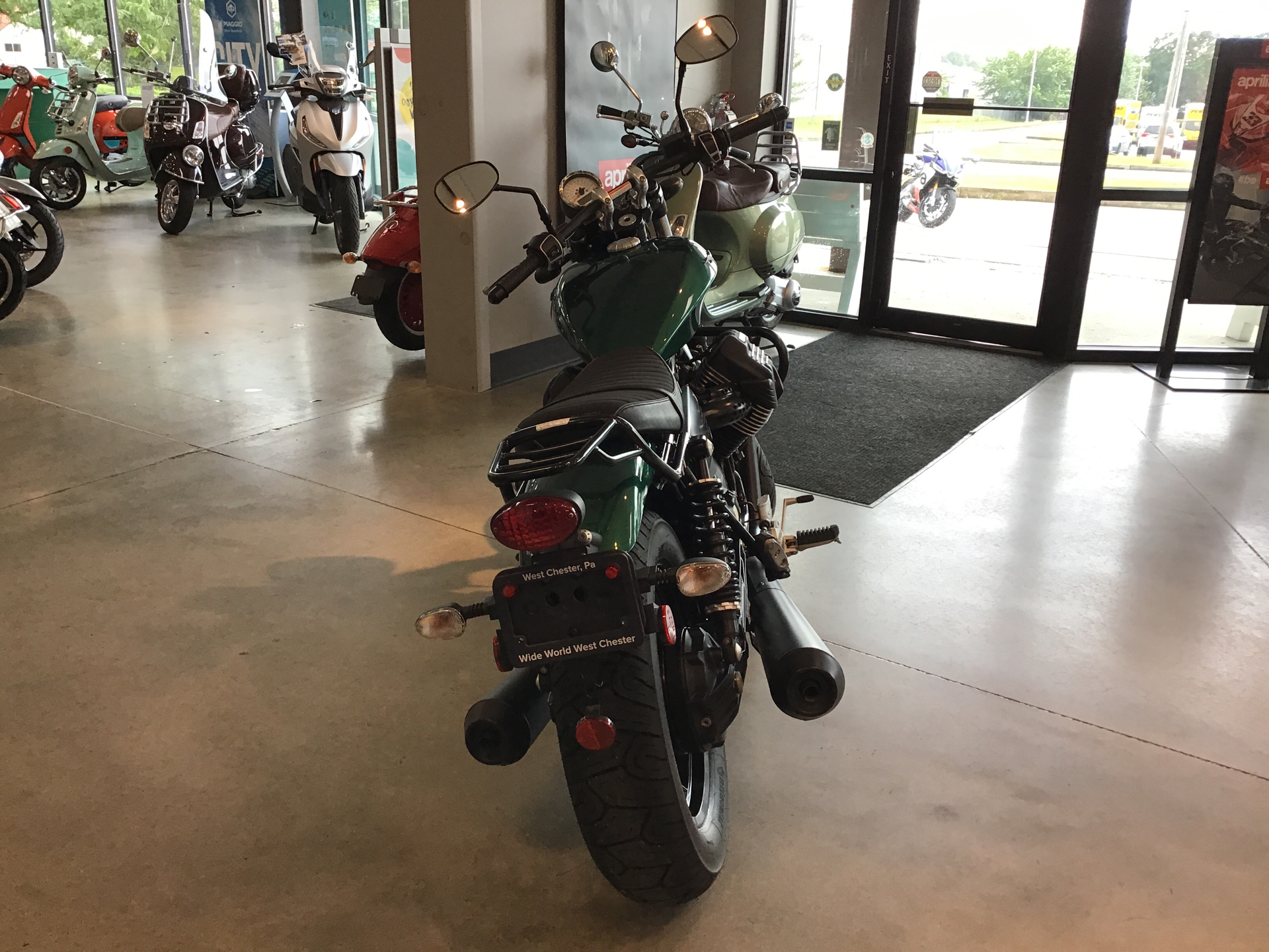 2017 Moto Guzzi V9 Bobber in West Chester, Pennsylvania - Photo 4
