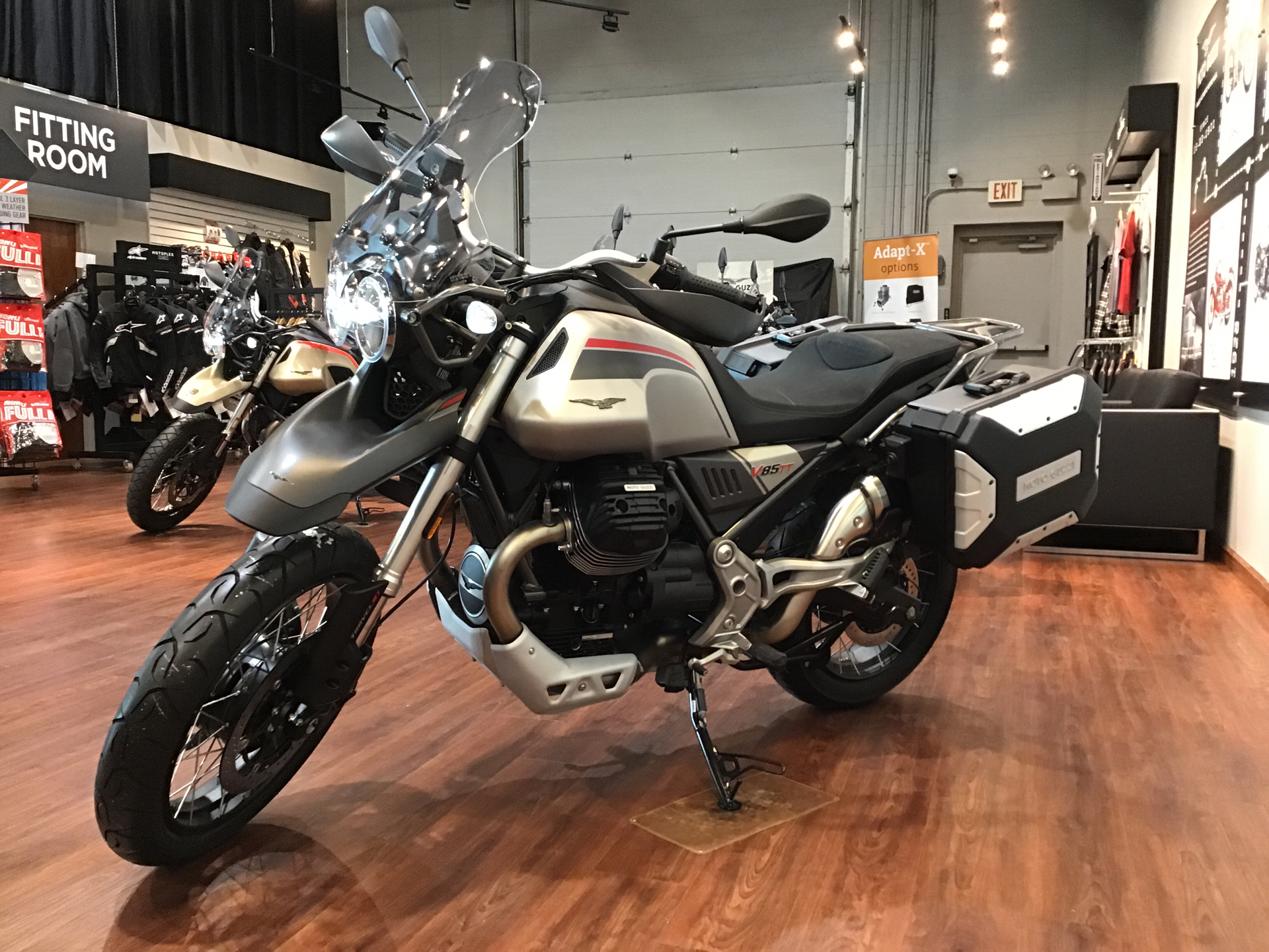 2023 Moto Guzzi V85 TT Travel in West Chester, Pennsylvania - Photo 3