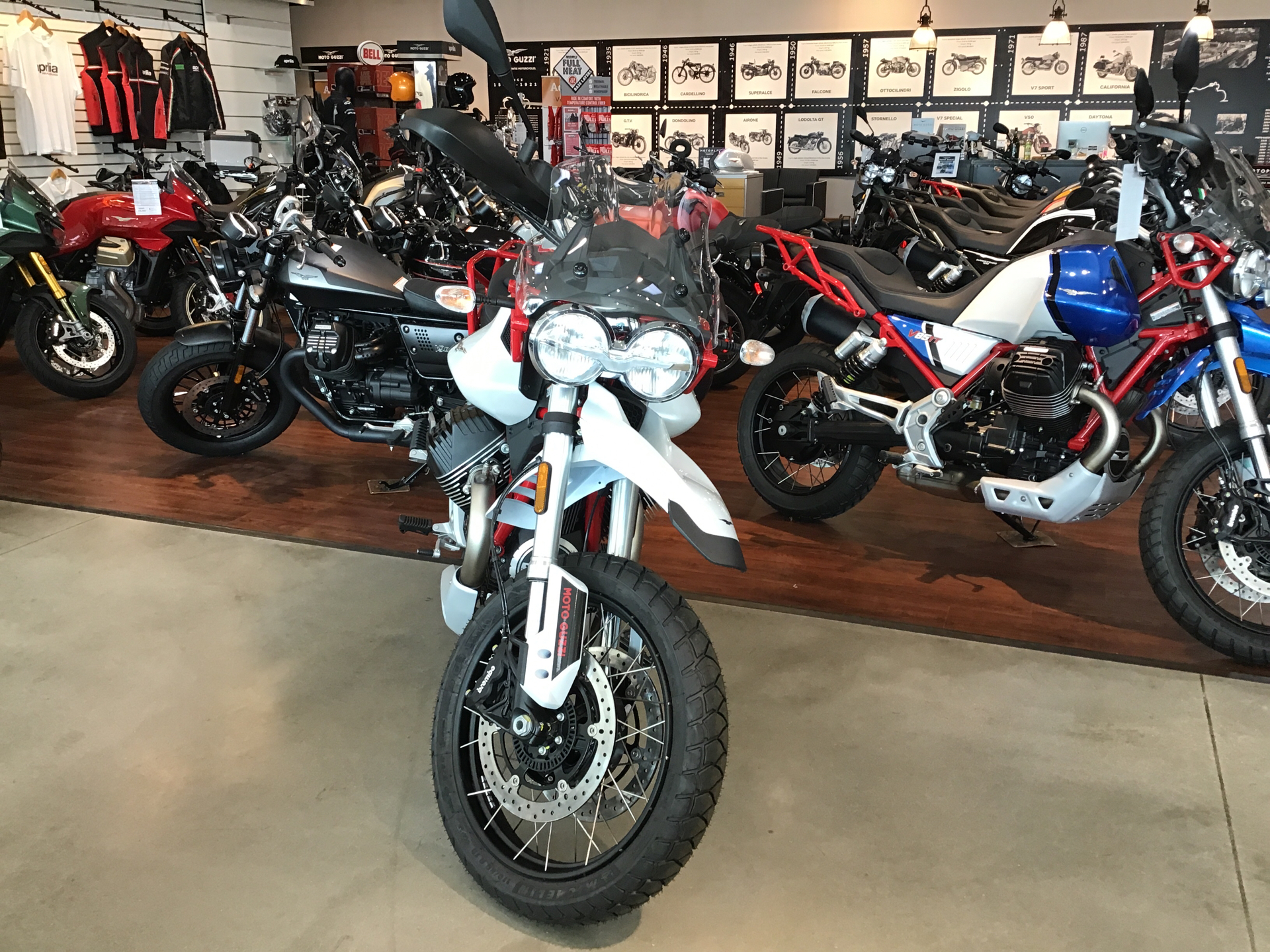2023 Moto Guzzi V85 TT Adventure in West Chester, Pennsylvania - Photo 5