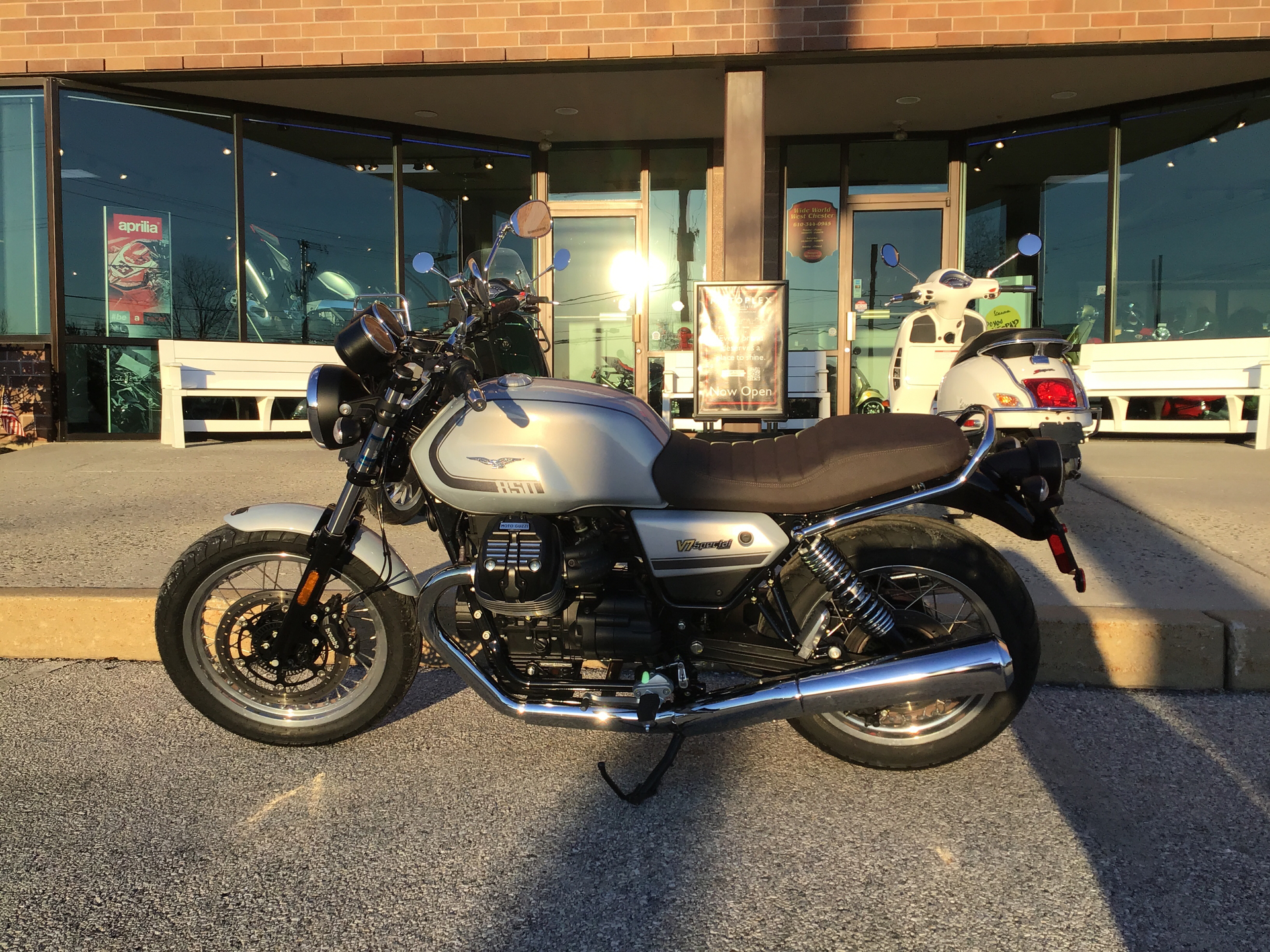 2021 Moto Guzzi V7 Special E5 in West Chester, Pennsylvania - Photo 3