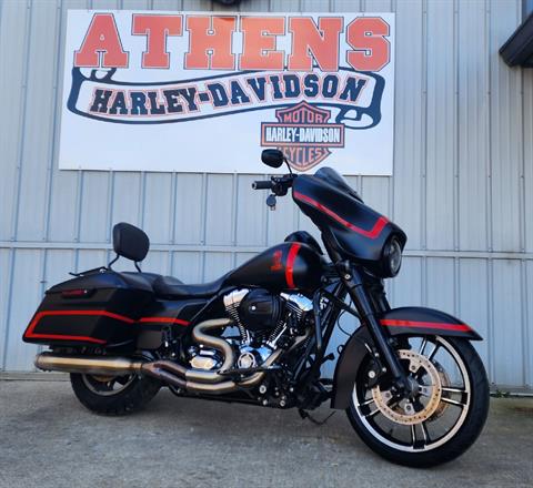 2016 Harley-Davidson Street Glide® Special in Athens, Ohio - Photo 1