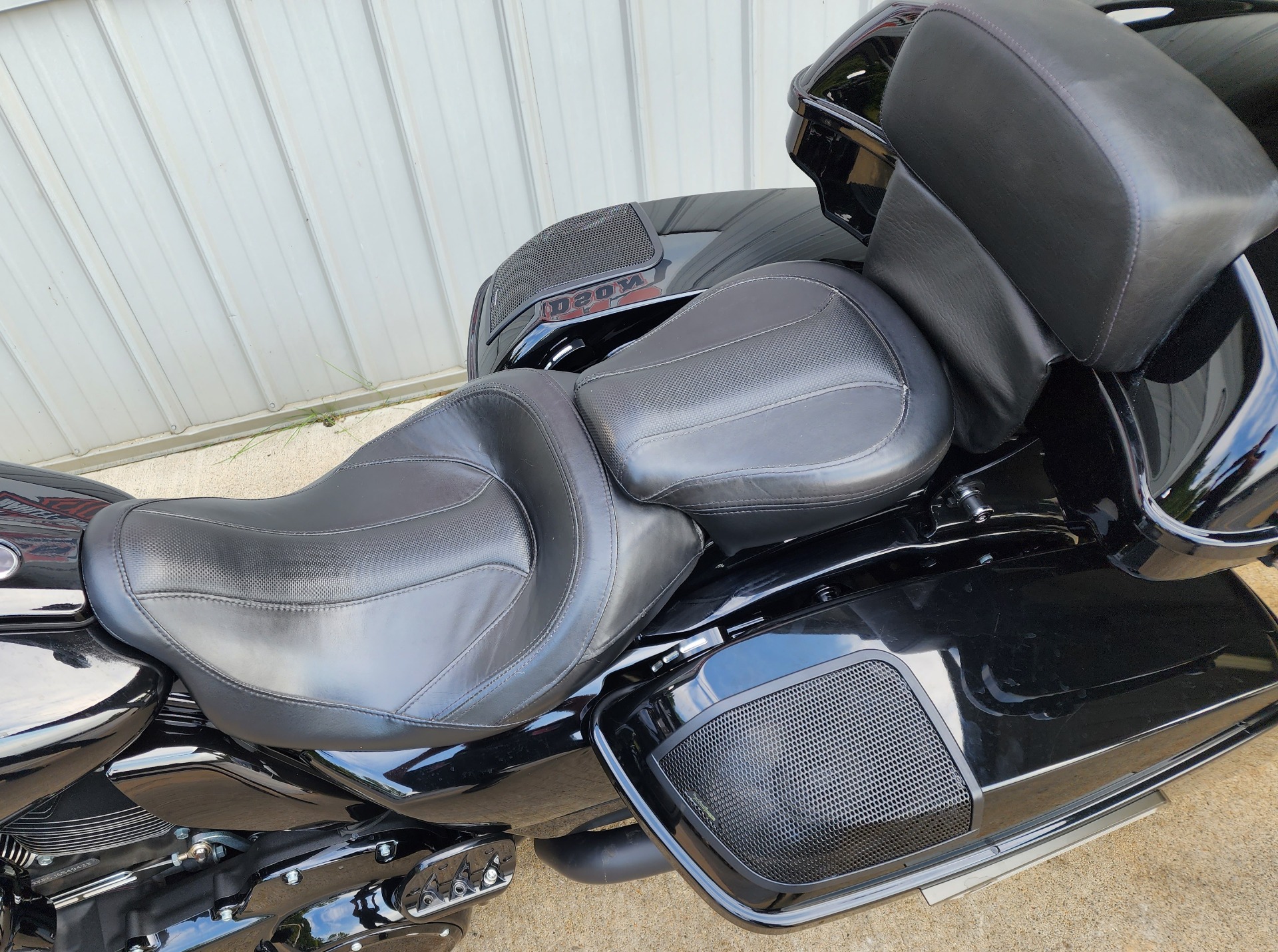 2018 Harley-Davidson Street Glide® Special in Athens, Ohio - Photo 9