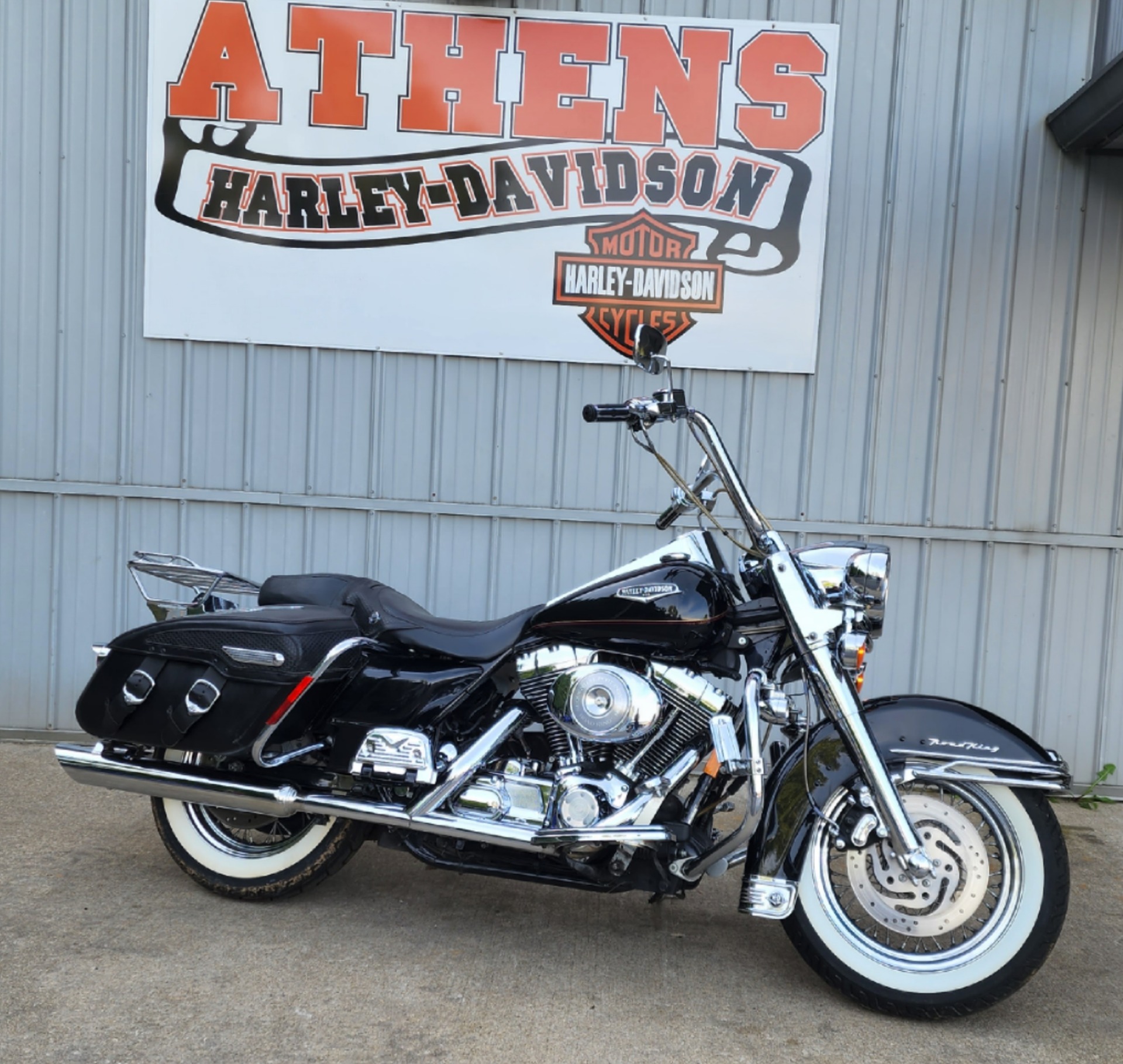 2000 Harley-Davidson FLHRCI Road King® Classic in Athens, Ohio - Photo 1