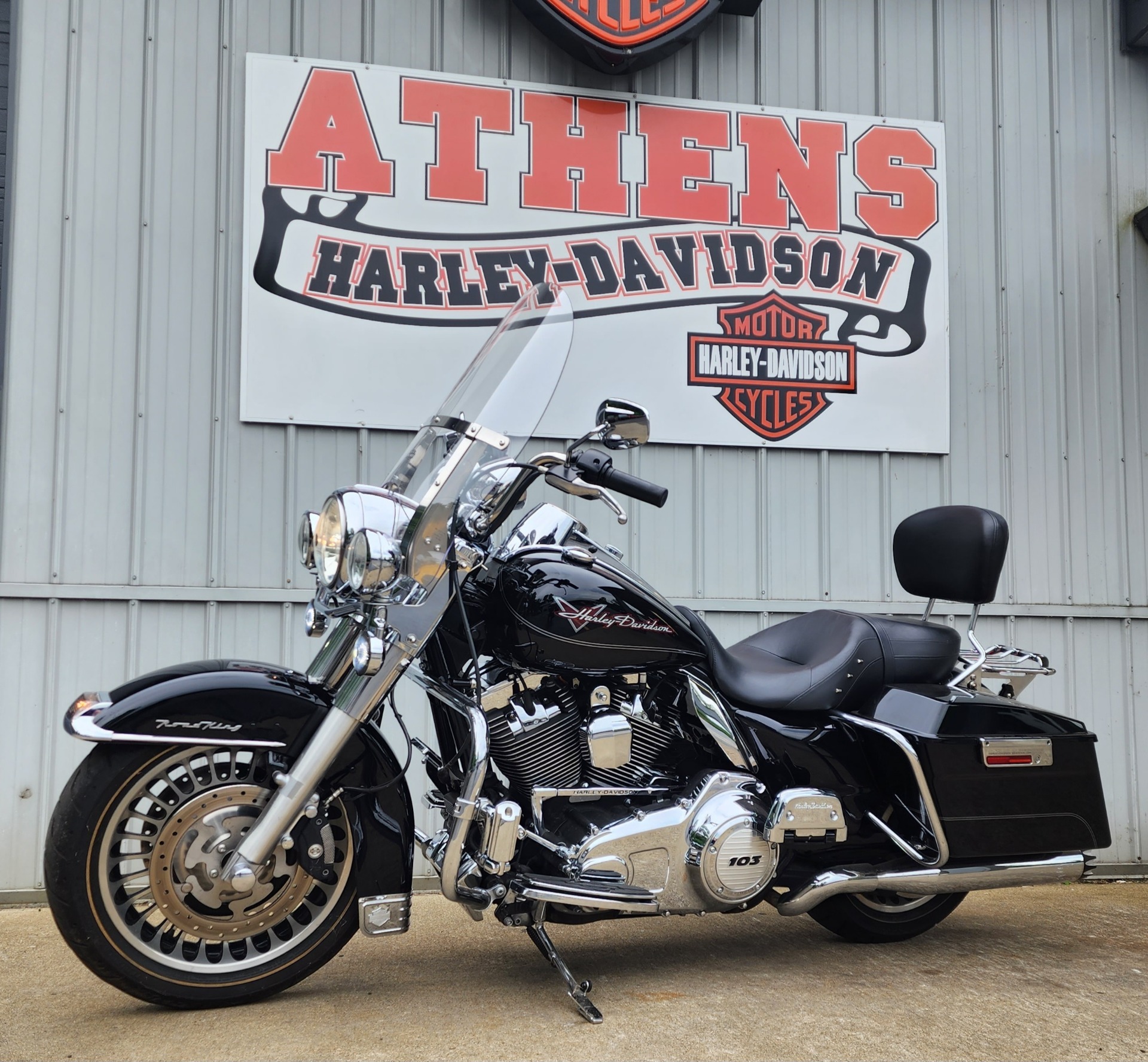 2013 Harley-Davidson Road King® in Athens, Ohio - Photo 2