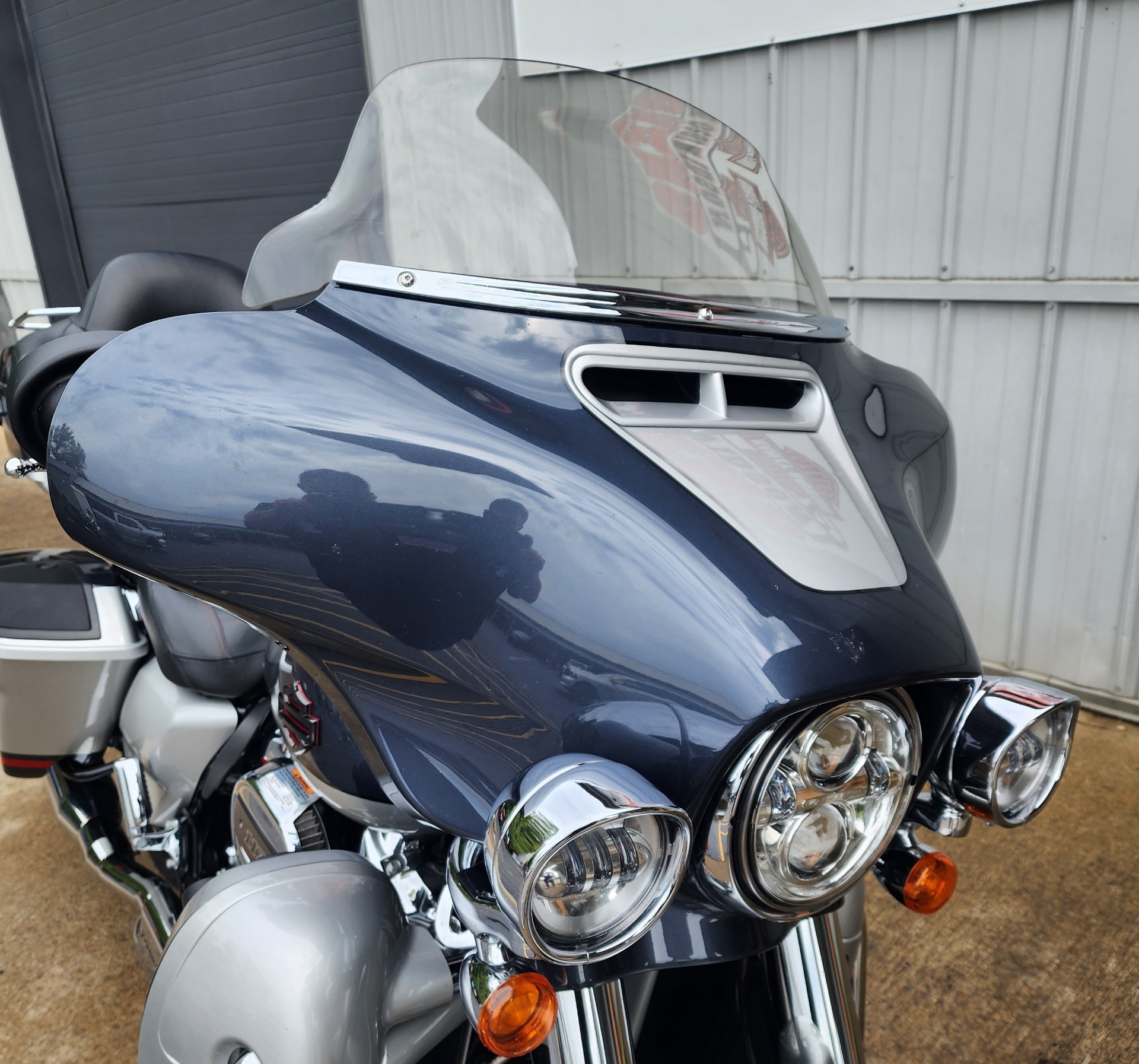 2019 Harley-Davidson CVO™ Street Glide® in Athens, Ohio - Photo 3