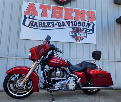 2012 Harley-Davidson Street Glide® in Athens, Ohio - Photo 2