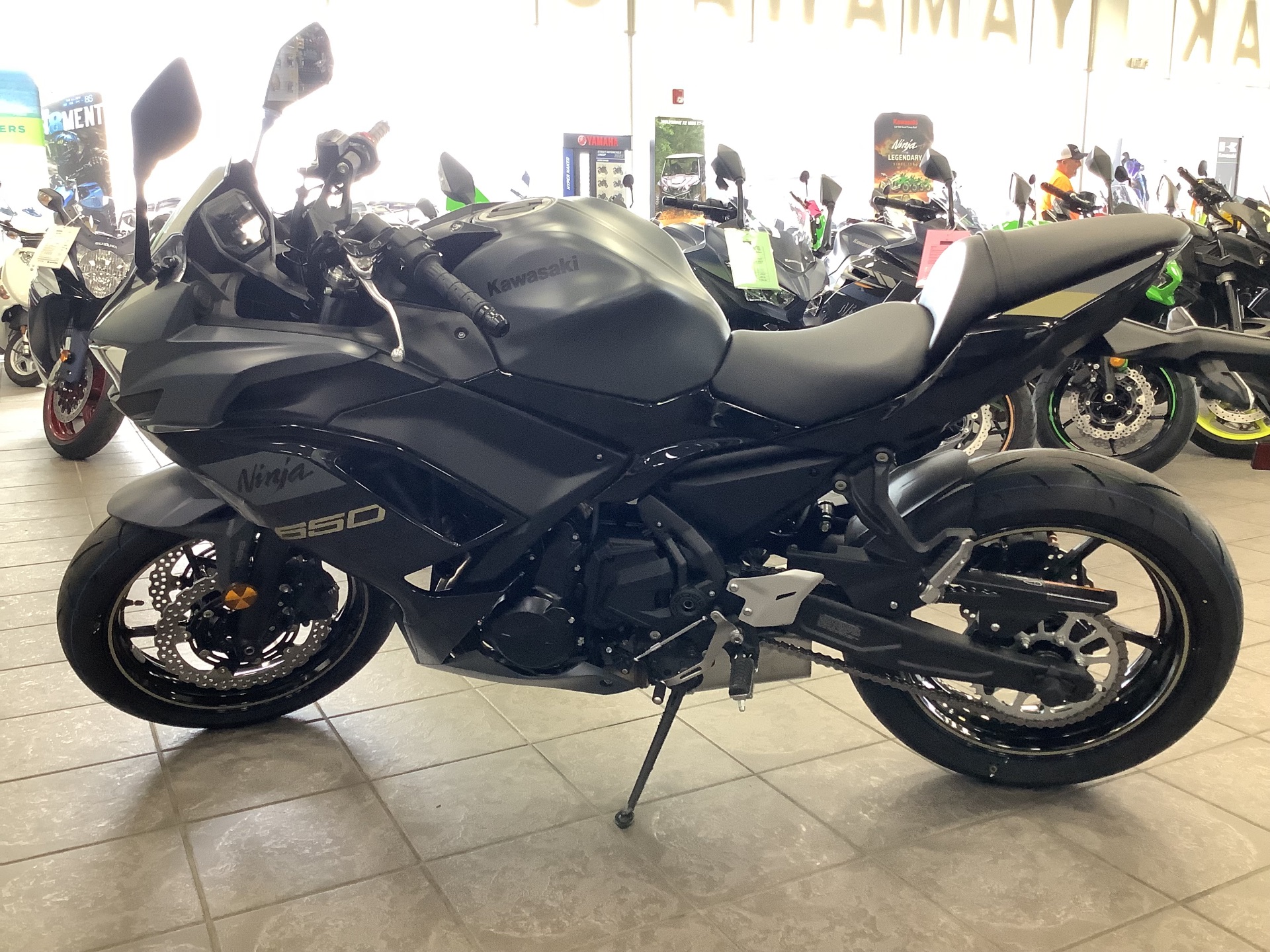 2024 Kawasaki Ninja 650 ABS in Hickory, North Carolina - Photo 4