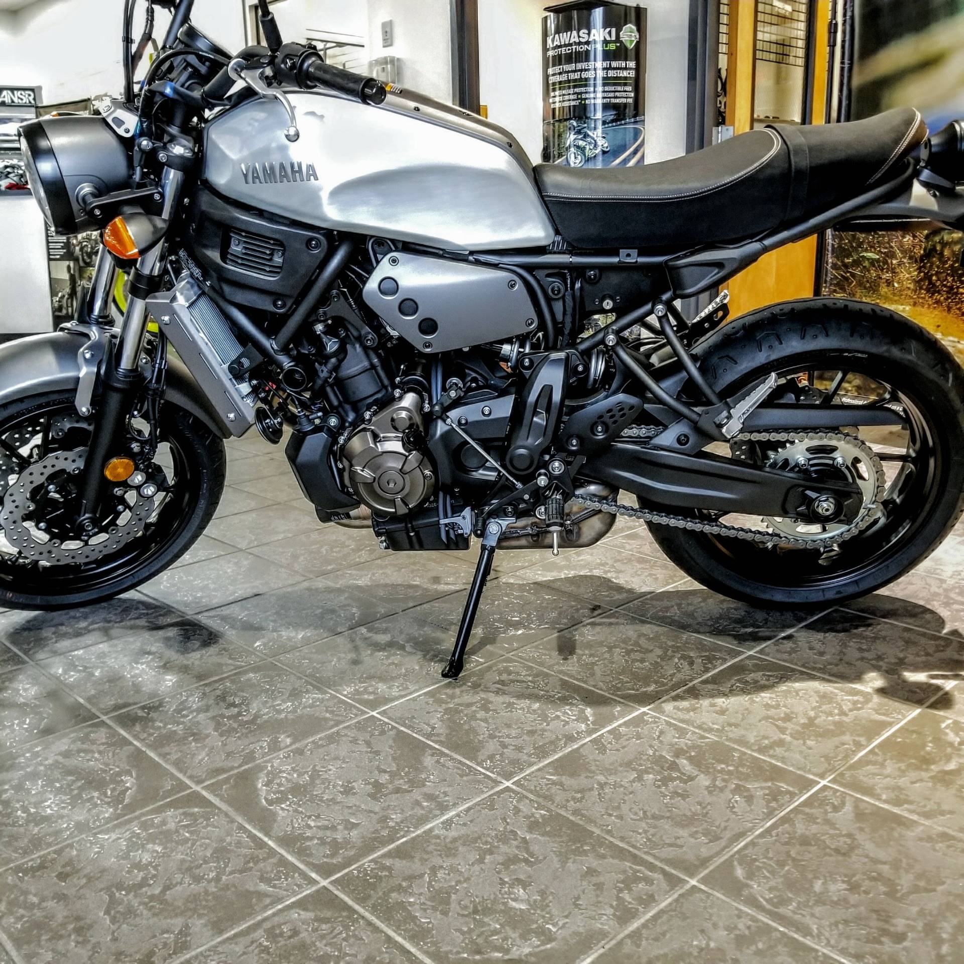 2018 yamaha xsr700