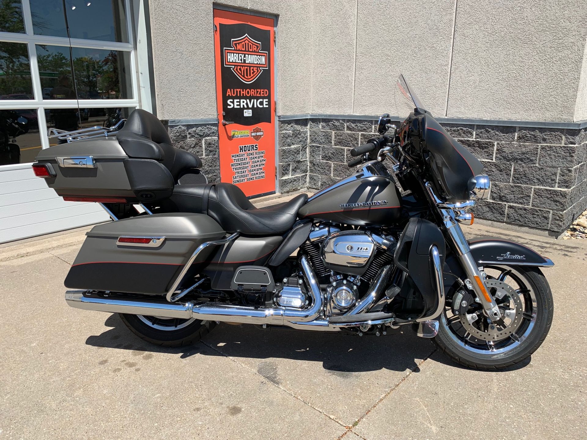 Certified Pre-Owned 2019 Harley-Davidson Ultra Limited Industrial Gray ...