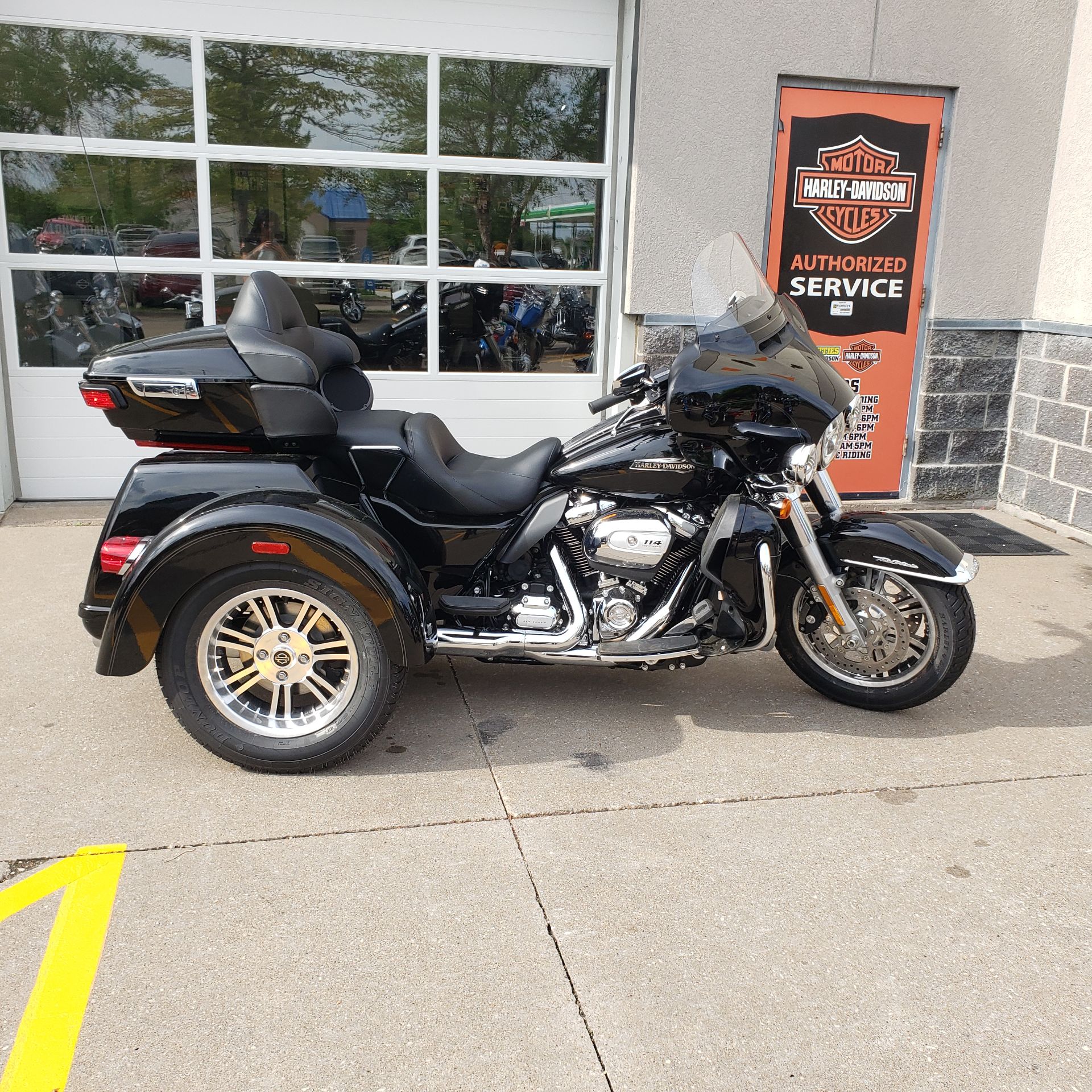 2021 tri glide accessories