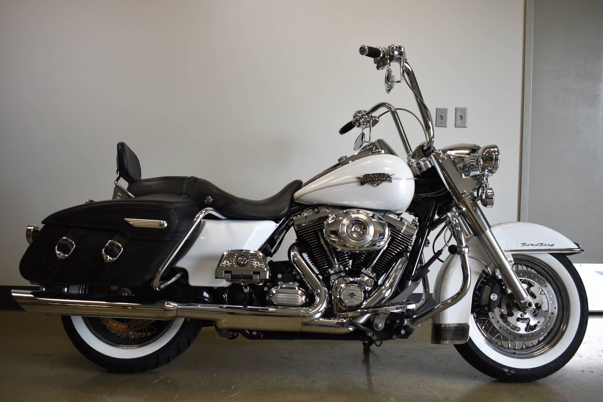 2012 harley road king classic for sale