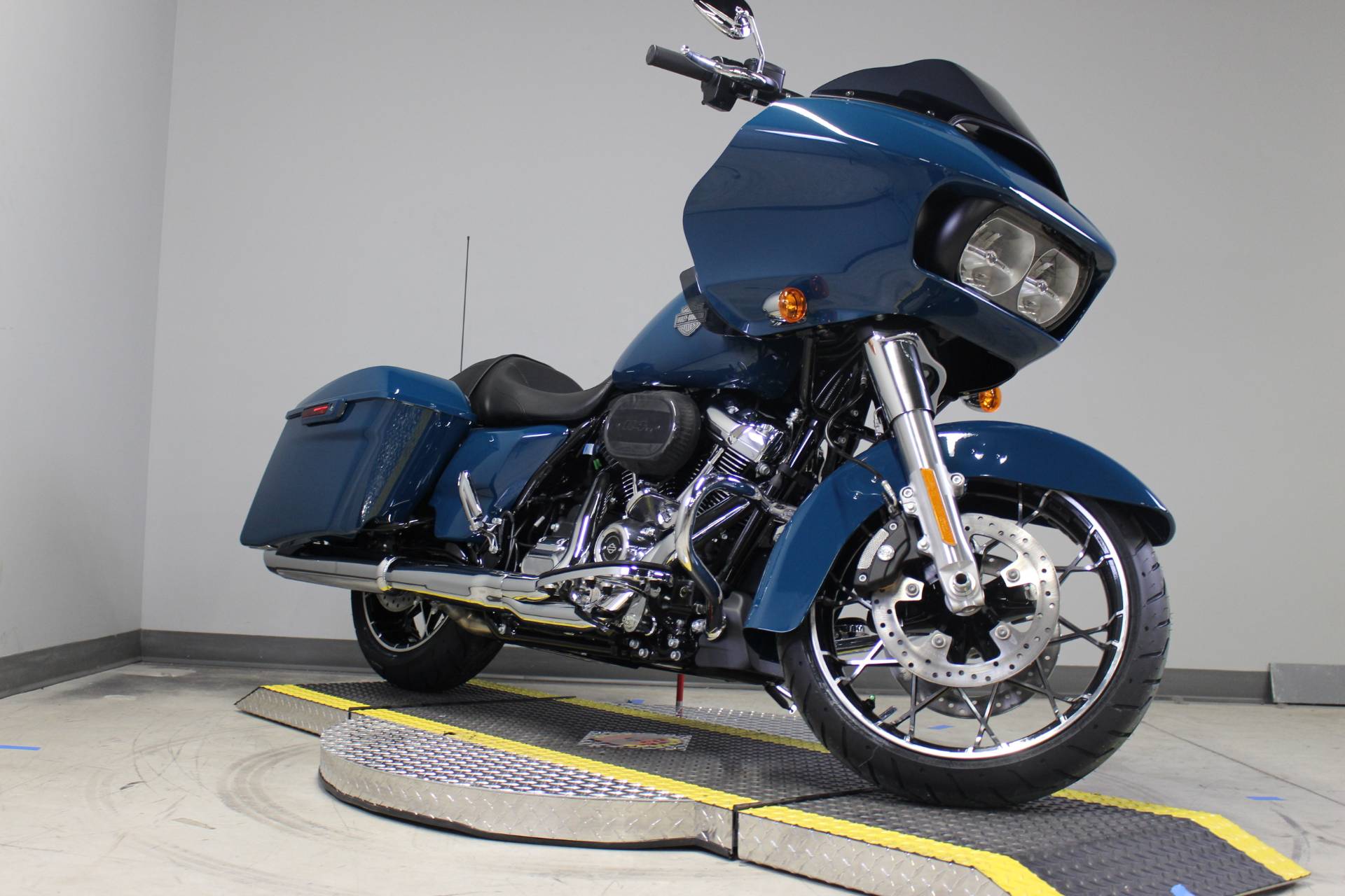 New 2021 Harley Davidson Road Glide Special Billiard Teal Chrome Option Motorcycles In Coralville Ia 605696